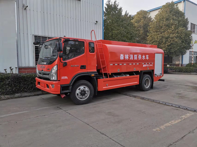 四驅(qū)供水森林消防車(chē)