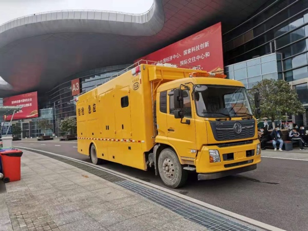 程力集團(tuán)東風(fēng)天錦應(yīng)急搶險(xiǎn)救援車申請(qǐng)出戰(zhàn)！